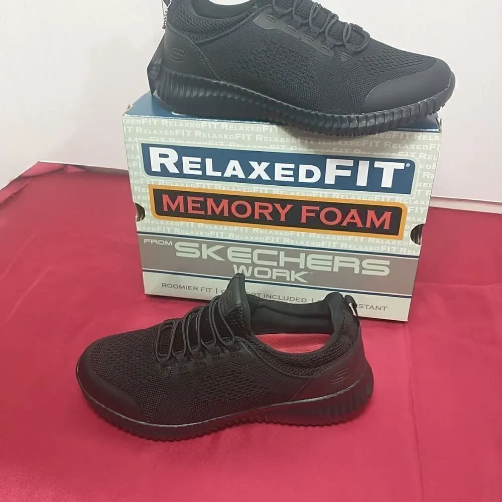 Skechers Womans SZ 9.5 Work Black shoes Memory Foam Slipon Slip Resistant 77260